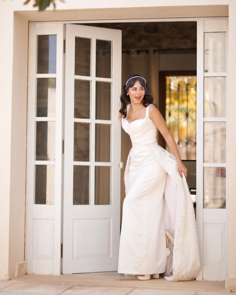 Detachable overskirt wedding dress